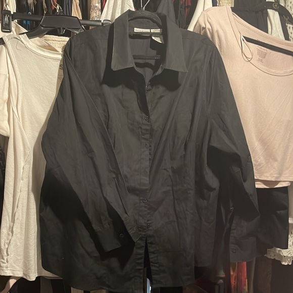 Vintage 90’s BLACK BUTTON DOWN WITH FRENCH CUFFS​ - Picture 5 of 5